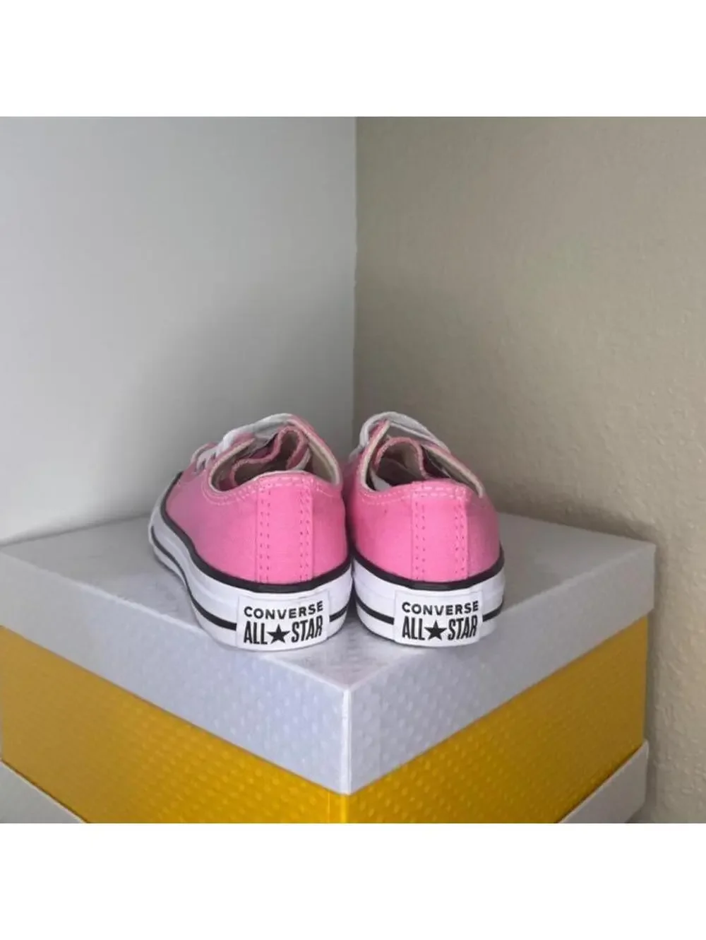 🩷🌸 Converse Chuck Taylor All Star Low Top | Youth Size 12 |